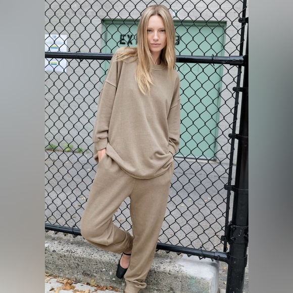 Zara sweat set size M oversized washed sweatshirt and sweat pants color: mink - Picture 2 of 7